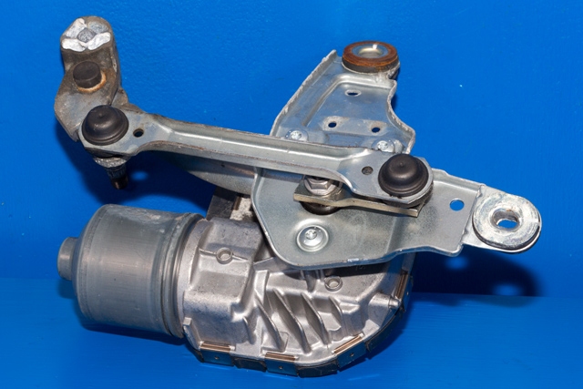 Viskermotor foran høyre til Ford S-Max 2010-2015 (Type I, Fase 2)  (BOSCH|1 397 220 676|)