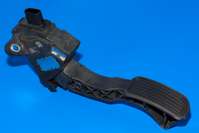 Pedal gass til Toyota Auris 2010-2012 (Type I, Fase 2) (TOYOTA|78110-02012|)