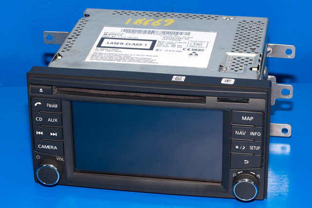 Bilstereo navigasjon til Nissan E-NV200, 2014-->>  (BOSCH|7 513 750 022)