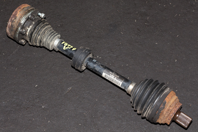 Drivaksel venstre foran, diesel/manuell til VW Golf VI, 2008-2012  (VAG|3C0 407 271 AE)