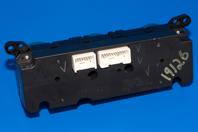 Varmeapparat betjening til Mitsubishi L200 2006-2015 (Type IV)  (MITSUBISHI|7820A282|)