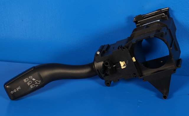 Bryter blink til Audi A6 2008-2011 (Type III, Fase 2) (C6) (C6) (VAG|4E0 953 513 G|)