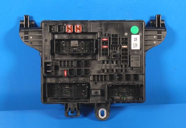 Sikringsboks til Opel Insignia A 2009-2014 (GM|13 277 317|)