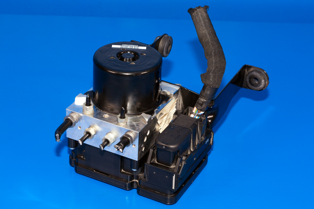ABS sentral til Ford Kuga, 2013-2019  (FORD|CV61-2C405-AH)