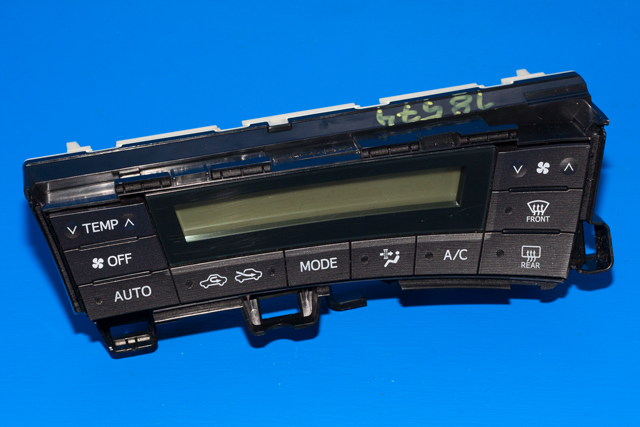 Varmeapparat betjening til Toyota Prius, 2009-2016 (Type III) (COMBI) (COMBI) (TOYOTA|55900-47020)