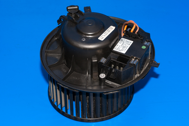 Varmeapparat motor til Škoda Yeti 2009-2013 (Fase 1)  (VAG|3C1 820 015 Q|)