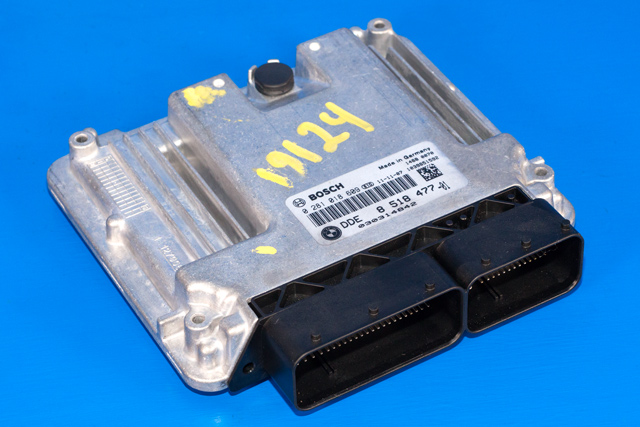 Styreenhet motor til BMW X3, 2010-2017 (F25) (F25) (BOSCH|0 281 018 609)