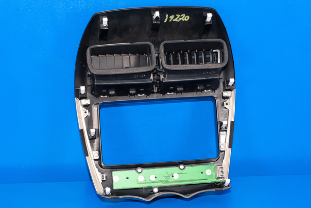 Dashbord friskluftdyse midtkonsoll til Citroën C4, Aircross 2012-2017 (MITSUBISHI|8002A916 XB|)