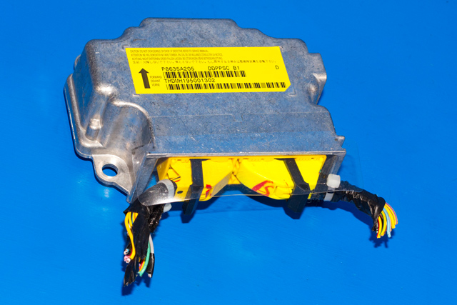 Styreenhet airbag hovedsensor til Mitsubishi Outlander, 2010-2012 (Type II, Fase 2)  (MITSUBISHI|P8635A205)