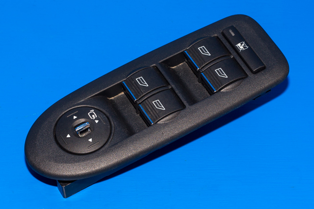 Bryter ruteheis førerdørspanel til Ford Kuga 2008-2012 (Type I) (FORD|9M5T-14A132-AA|)