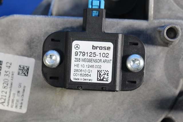 Baklukeåpner motor til Mercedes E-Klasse 2009-2013 (Fase 1) (W212) (W212) (MERCEDES|A 212 820 35 42|)