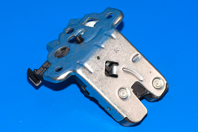 Tailgate Lock til Audi A3, 2012-2016 (Type III, Fase 1)  (VAG|8K9 827 505 A)