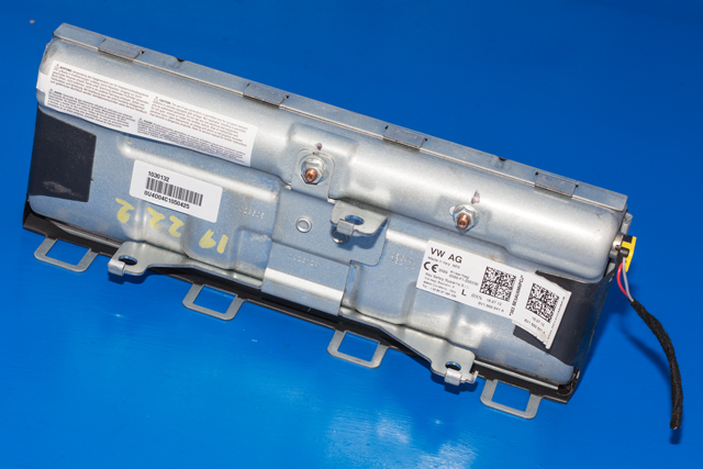 Airbag kne til Audi A3 2012-2016 (Type III, Fase 1) (VAG|8V1 880 841 A|)