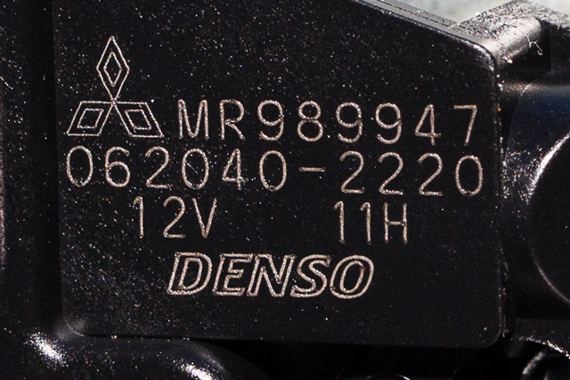 Ruteheis høyre bak til Mitsubishi Pajero 2007-2016 (Type IV, Fase 1)  (DENSO|062040-2220|MR989947|)