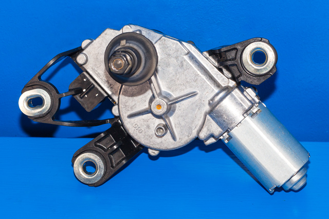 Viskermotor bakrute til VW Golf VI, 2008-2012  (BOSCH|0 390 201 826)