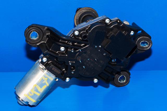 Viskermotor bakrute til VW Golf VI 2008-2012 (BOSCH|0 390 201 826|5K6 955 711 A|)