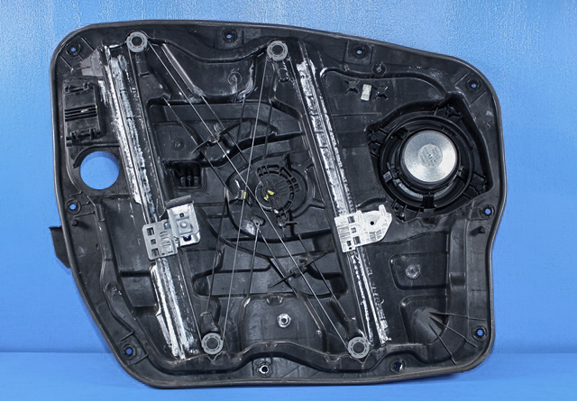 Ruteheis høyre foran til Hyundai Santa Fe 2012-2020 (Type III)  (HYUNDAI|82460-2W020|)