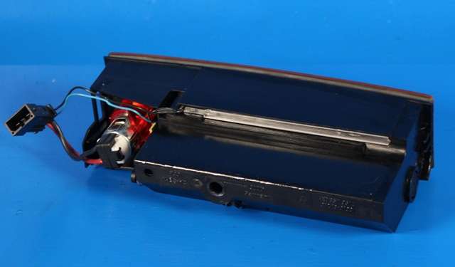 Dashbord askebeger til Audi A8 2003-2010 (Type II) (VAG|4E0 857 951 C|)