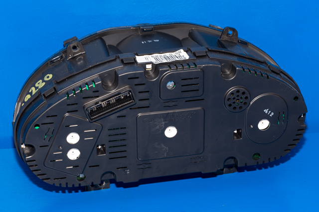 Instrumentpanel til Kia Sportage 2010-2016 (Type III) (KIA|94023-3U105|)