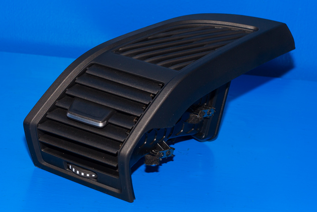 Dashbord friskluftdyse venstre til BMW i3, 2013-2022  (BMW|9 283 001)