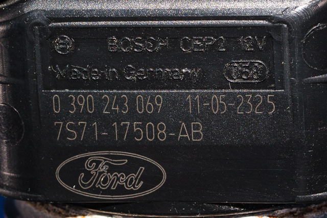 Viskermotor frontrute komplett m/overføring til Ford Mondeo 2011-2014 (Type IV, Fase 2) (BOSCH|0 390 243 069|7S71-17508-AB|)