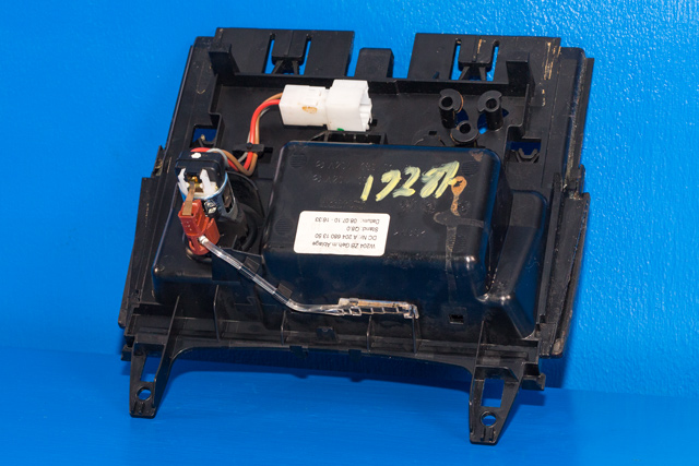 Dashbord askebeger til Mercedes E-Klasse 2009-2013 (Fase 1) (W212) (W212) (MERCEDES|A 204 680 13 50|)