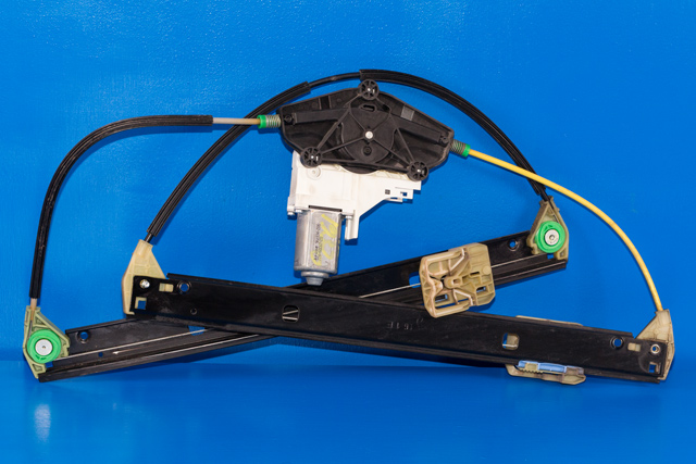 Ruteheis høyre foran til Audi A4 2007-2014 (Type IV) (B8) (B8) (VAG|8K0 959 802 A|)