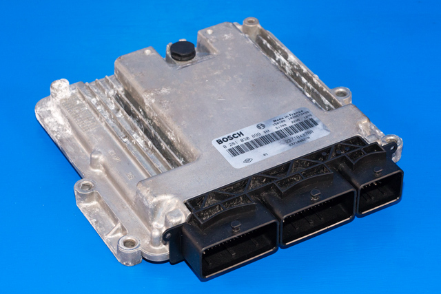 Styreenhet motor til Renault Kangoo, 2008-2021 (Type II)  (BOSCH|0 281 030 899)