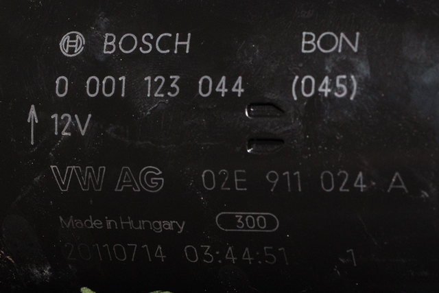 Starter diesel til Škoda Yeti 2009-2013 (Fase 1) (BOSCH|0 001 123 044|02E 911 024 A|)