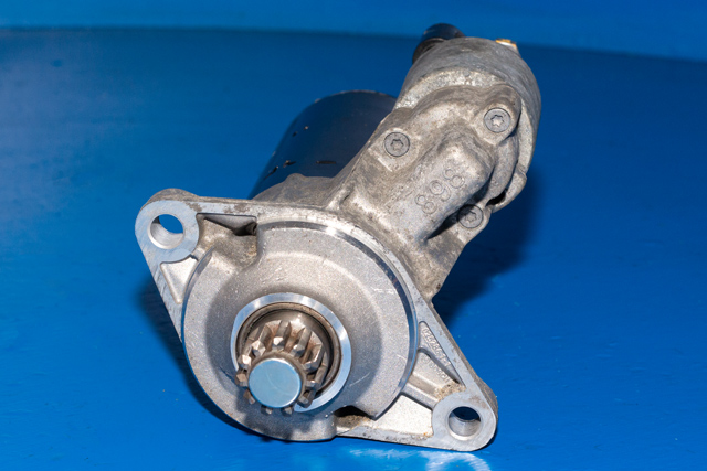 Starter diesel til Škoda Yeti 2009-2013 (Fase 1) (BOSCH|0 001 123 044|02E 911 024 A|)