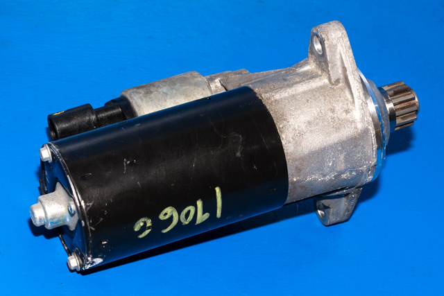 Starter diesel til Škoda Yeti 2009-2013 (Fase 1) (BOSCH|0 001 123 044|02E 911 024 A|)