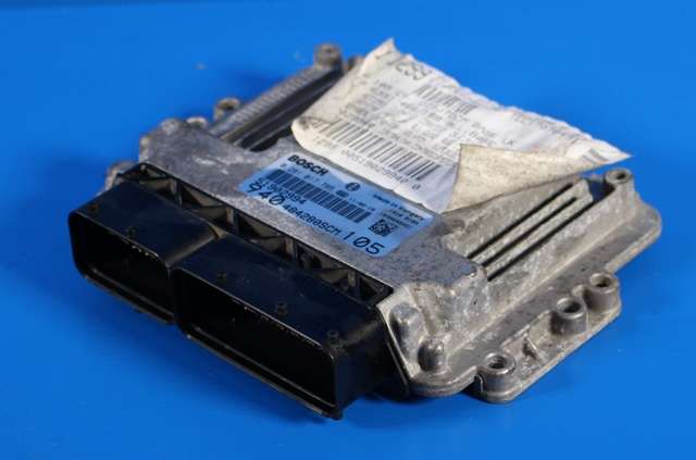 Styreenhet motor til Alfa Romeo Giulietta, 2010-2018 (BOSCH|0 281 017 785)