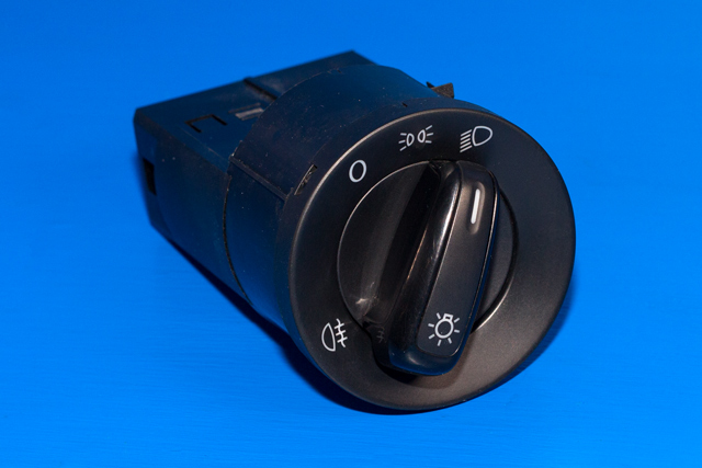 Bryter lys til VW Polo, 2009-2014 (Type V, Fase 1)  (VAG|6R0 941 531 D)