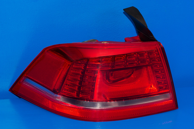 Baklykt venstre ytre til VW Passat, 2011-2015 (B7) (B7) (VAG|3AF 945 207 B)