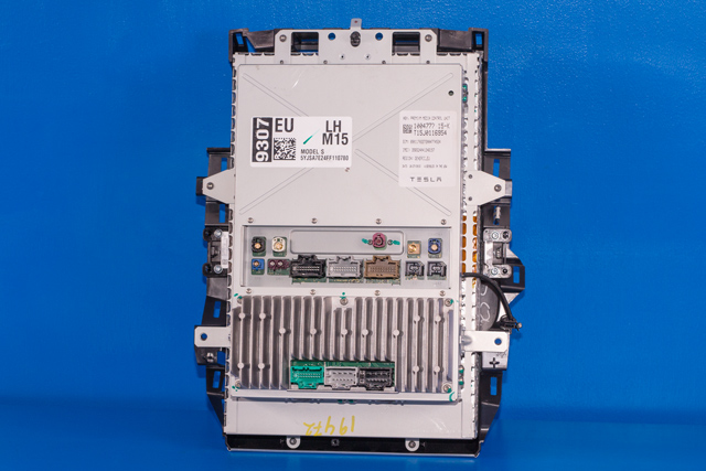Multimedia display (MCU - Media Controller Unit) til Tesla Model S 2013-2016 (Fase 1)  (TESLA|1004777-15-K|)
