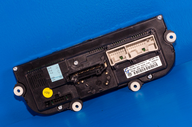 Varmeapparat betjening til VW Caddy 2010-2015 (Type III, Fase 2)  (HELLA|5HB 009 751-31|7N0 907 426 A|)
