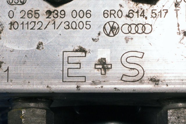 ABS sentral til Škoda Fabia 2010-2014 (Type II, Fase 2) (BOSCH|0 265 239 006|6R0 614 517 T|)