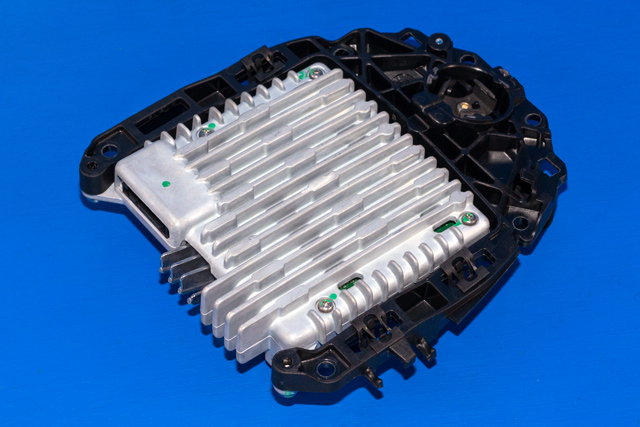 Parkeringskamera foran til Tesla Model S 2013-2016 (Fase 1)  (TESLA|1038482-99-K|)
