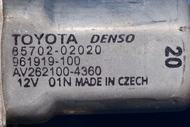 Ruteheis venstre foran til Toyota Avensis 2009-2015 (Type III, Fase 1) (DENSO|912019-103|85720-05050-C|)