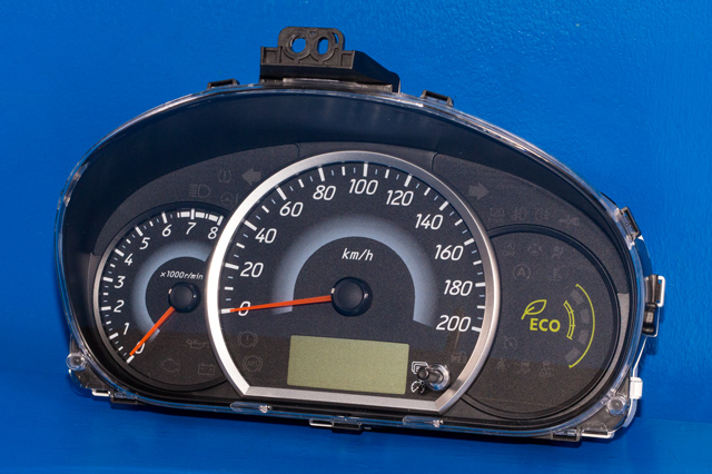 Instrumentpanel til Mitsubishi Space Star, 2013-->> (Type II)  (MITSUBISHI|8100C276)