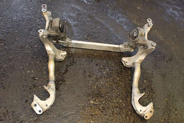 Travers foran hoved til Audi A4, Allroad, 2009-2016 (Type I) (B8) (B8)