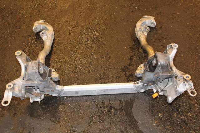 Travers foran hoved til Audi A4, Allroad 2009-2016 (Type I) (B8) (B8)
