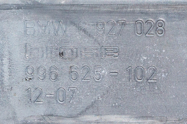 Ruteheis høyre foran til BMW X1 2009-2015 (E84) (E84) (BMW|6 927 028|)
