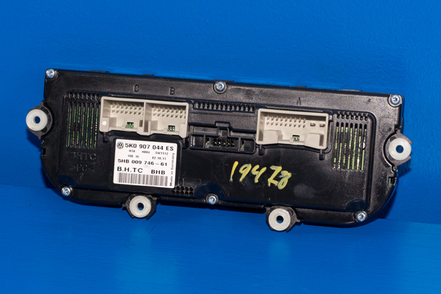 Varmeapparat betjening til VW Passat 2011-2015 (B7) (B7) (VAG|5K0 907 044 ES|)