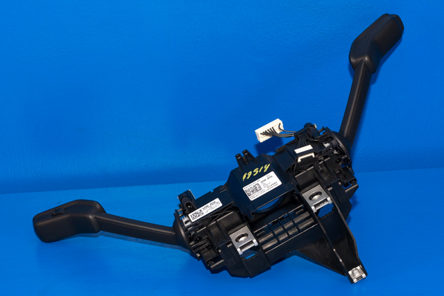 Bryter combi til VW Passat 2015-2019 (Fase 1) (B8) (B8) (VAG|3Q0 953 521 AN|)