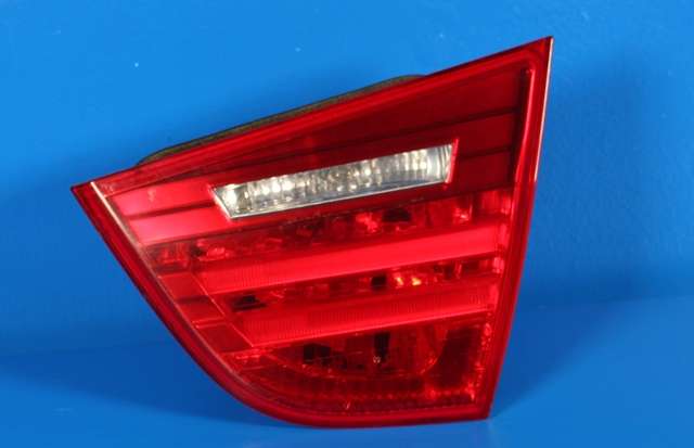 Baklykt høyre indre til BMW 3-Serie, 2005-2011 (E90/E91/E92/E93) (E90/E91/E92/E93) (BMW|7 154 156)