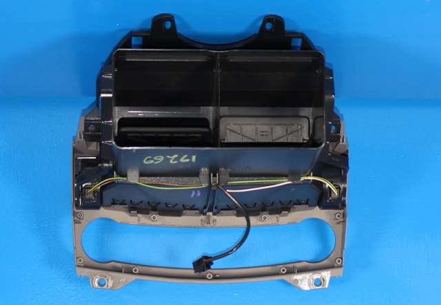 Dashbord friskluftdyse midtkonsoll til Mercedes E-Klasse 2006-2009 (Fase 2) (W211) (W211) (MERCEDES|A 211 830 23 54|)