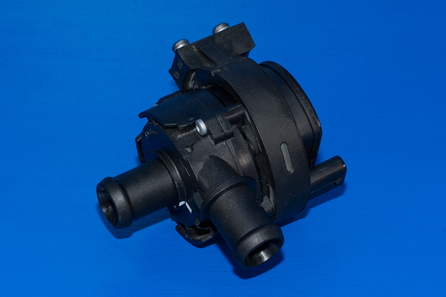 Sirkulasjonspumpe til VW E-Up, 2013-2019  (BOSCH|0 392 023 212)