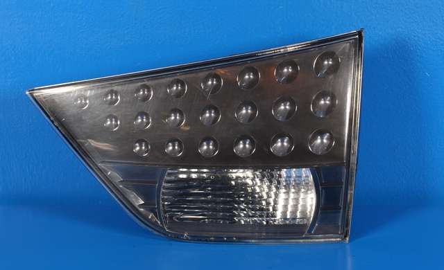 Baklykt høyre indre til Mitsubishi Outlander, 2007-2010 (Type II, Fase 1)