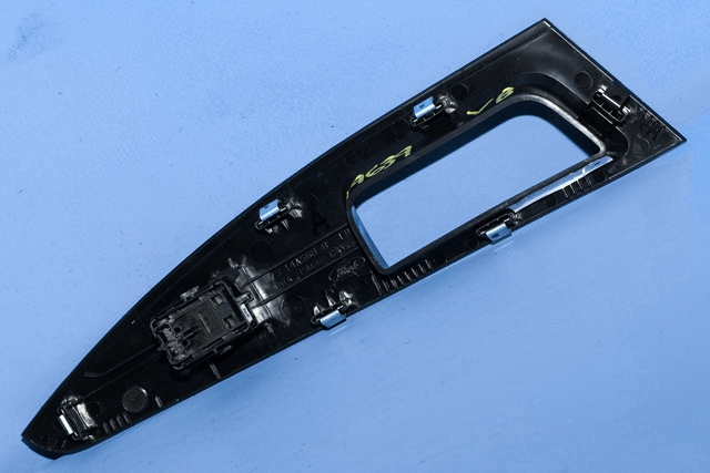 Bryter ruteheis til Ford Mondeo 2014-2019 (Type V, Fase 1)  (FORD|DS73-14A568-B|)